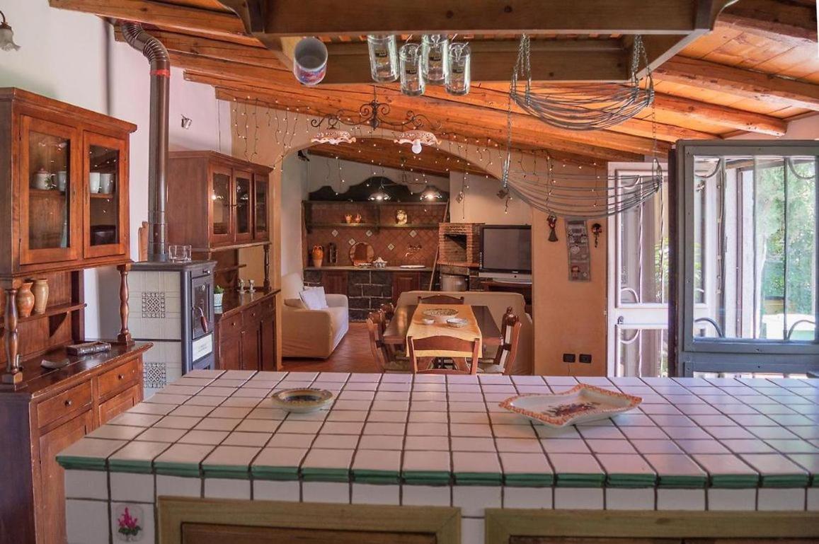 La Villa Di Tenute Foti Randazzese Nicolosi Exterior foto