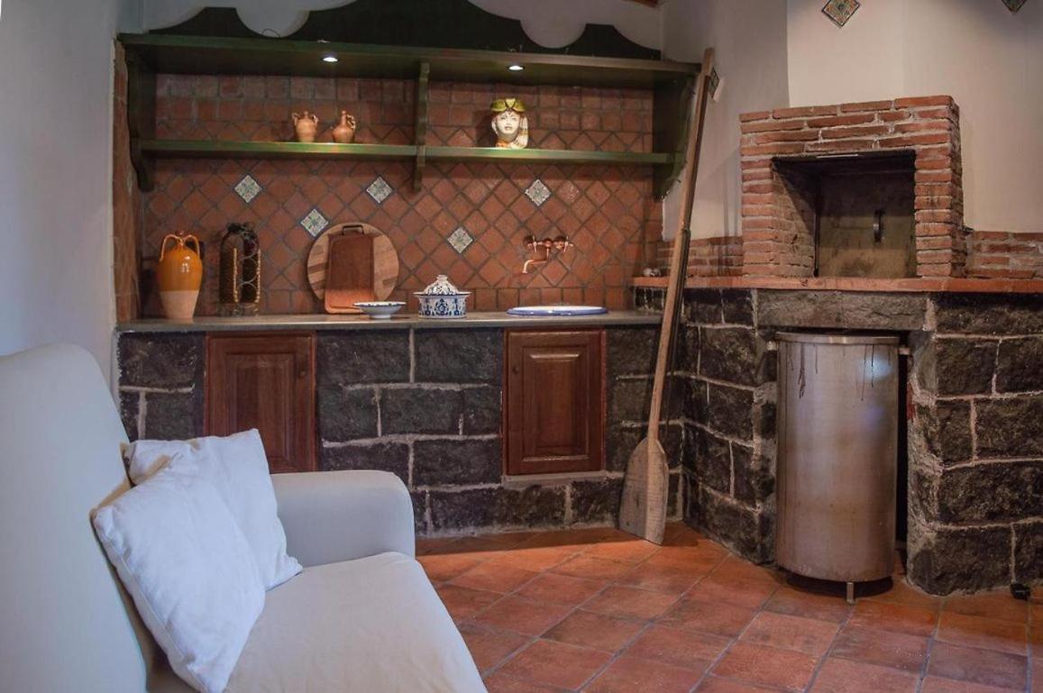 La Villa Di Tenute Foti Randazzese Nicolosi Exterior foto